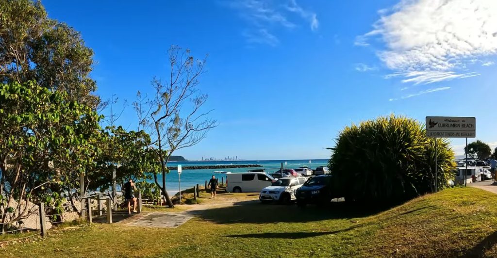 Currumbin Alley