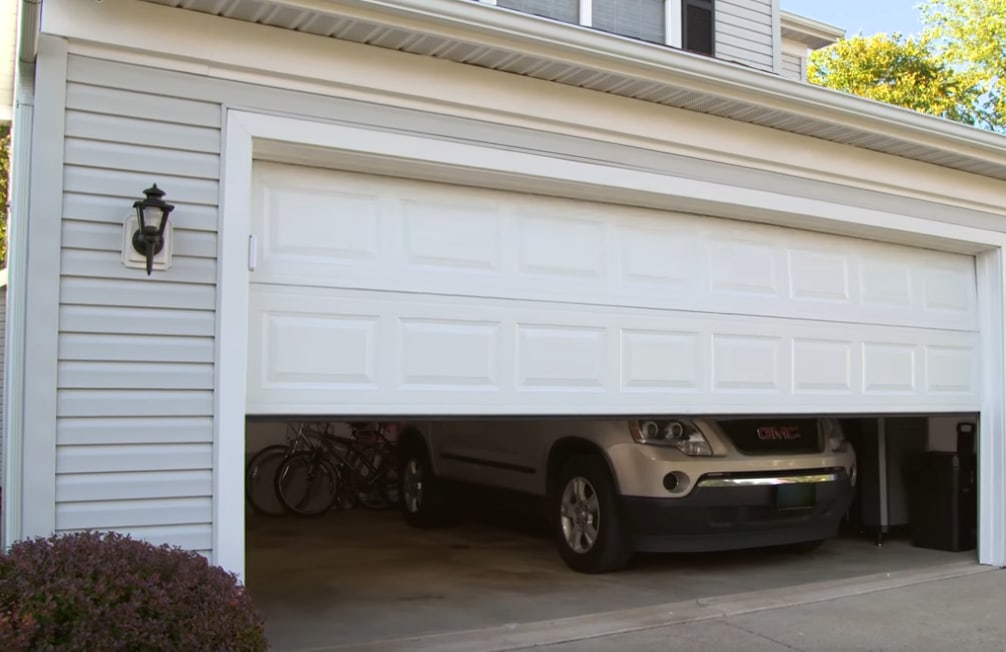 How To Maintain a Garage Door