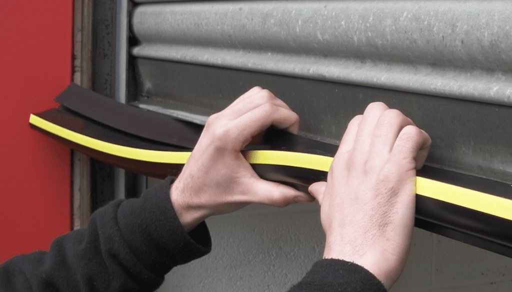 Weatherproofing Your Garage Door