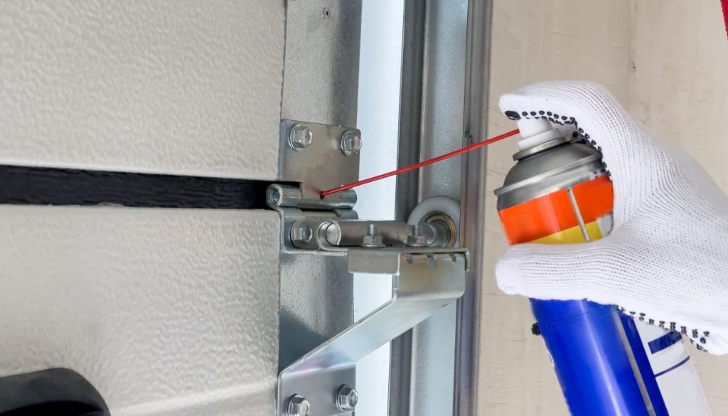 garage door lubricate