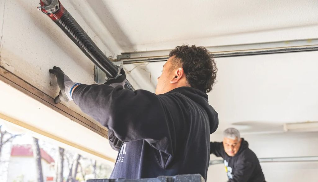 Signs Your Garage Door Needs Servicing Now